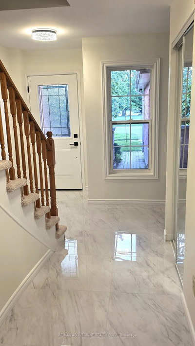 1329 Montclair Oakville,ON L6H 1Z3 — Photo 3