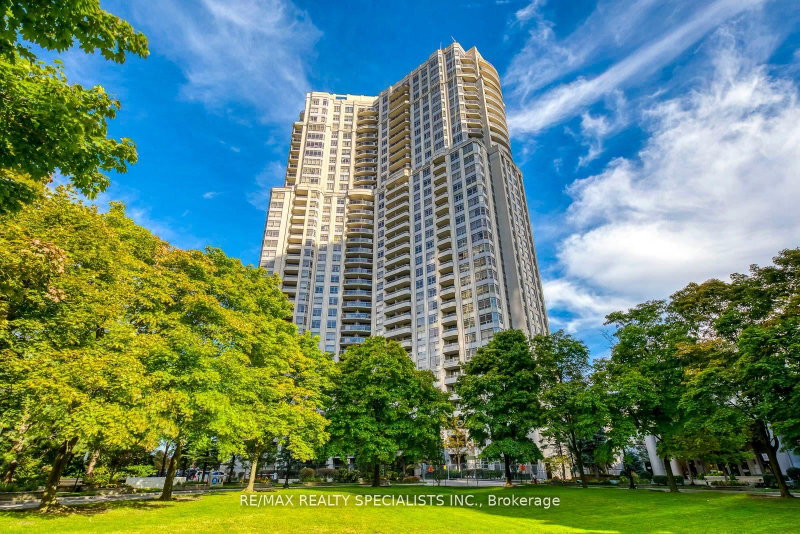 807 - 35 Kingsbridge Garden Circle