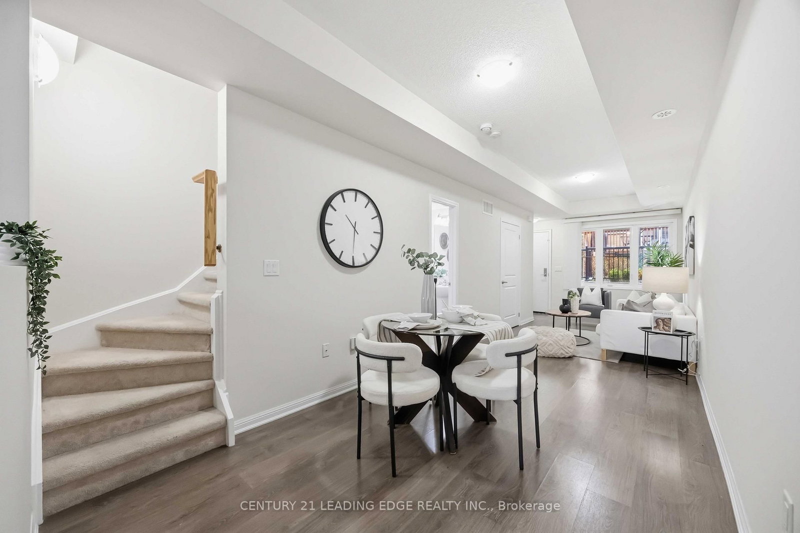 380 Hopewell Avenue • #121 • Toronto, ON photo 15