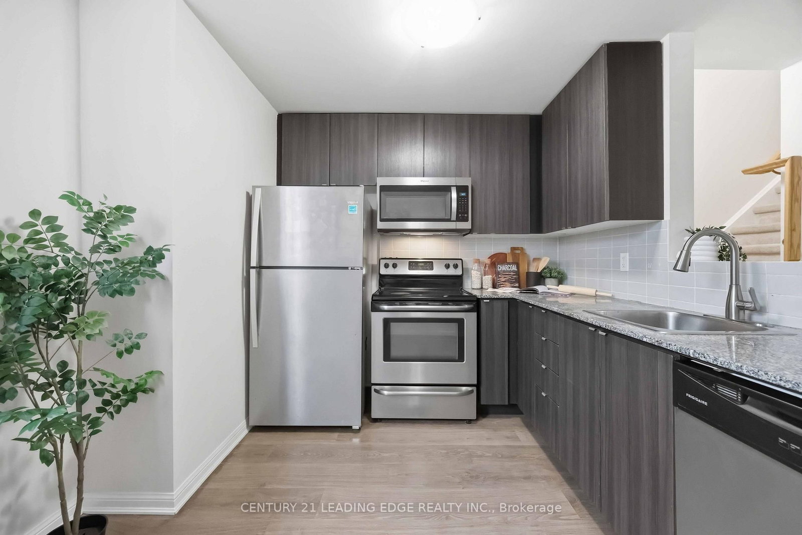 380 Hopewell Avenue • #121 • Toronto, ON photo 19