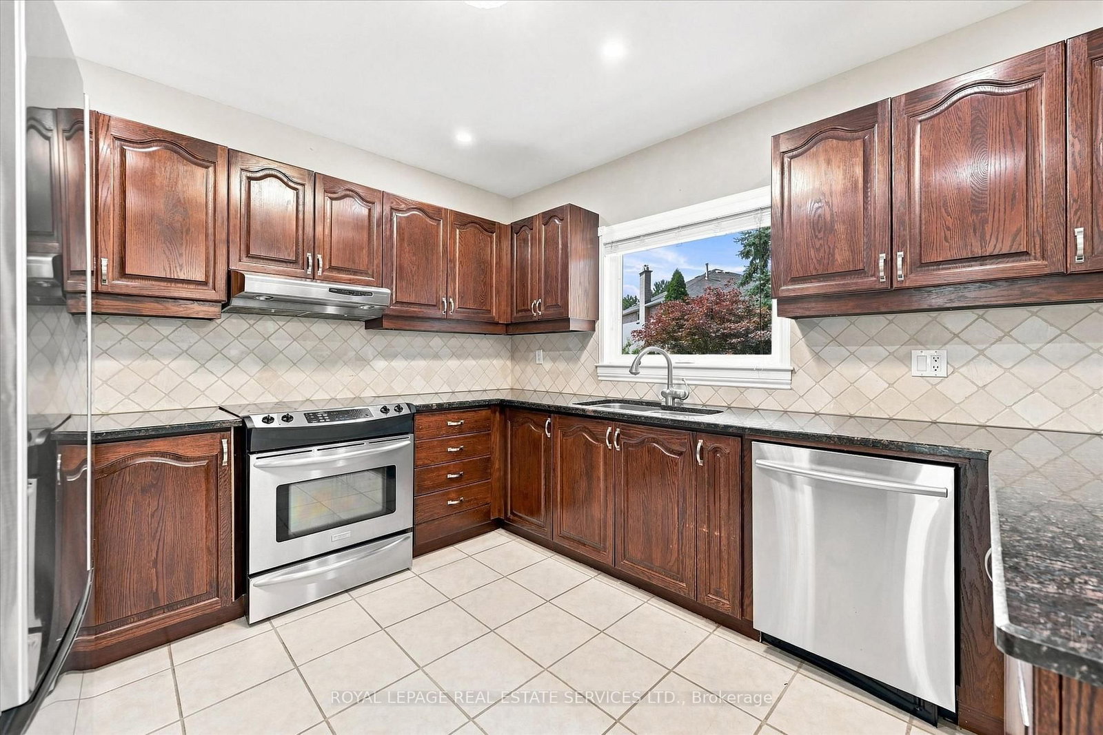 1512 Princeton Crescent • Oakville, ON photo 16