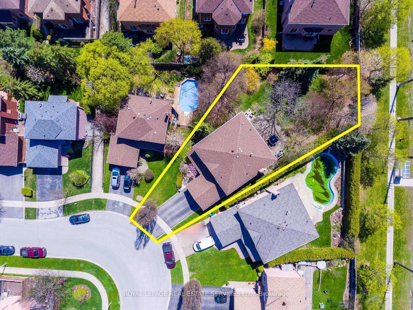 1512 Princeton Crescent • Oakville, ON photo 4