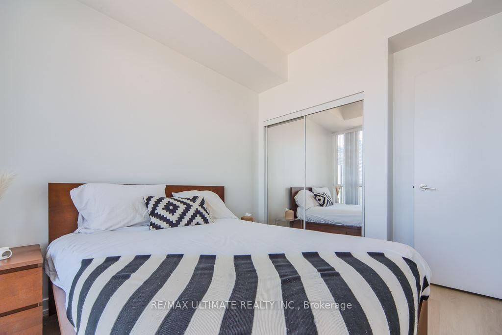 2220 Lake Shore Boulevard W • #2706 • Toronto, ON photo 16