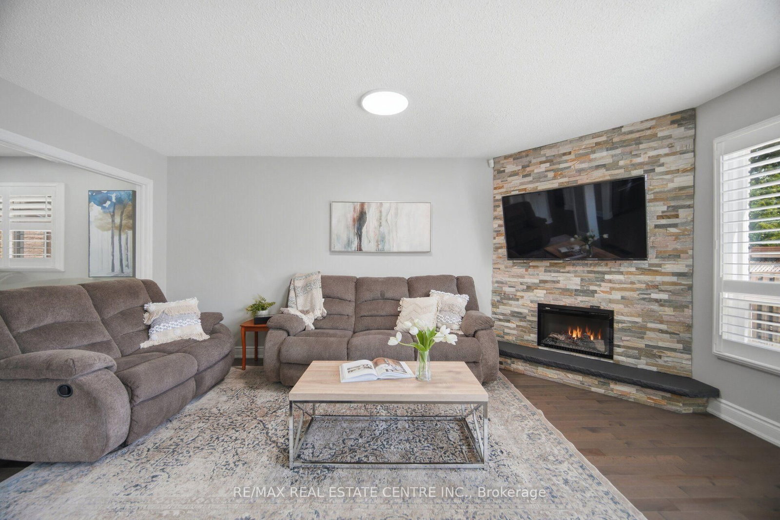 1558 Highbrook Avenue • Mississauga, ON photo 11