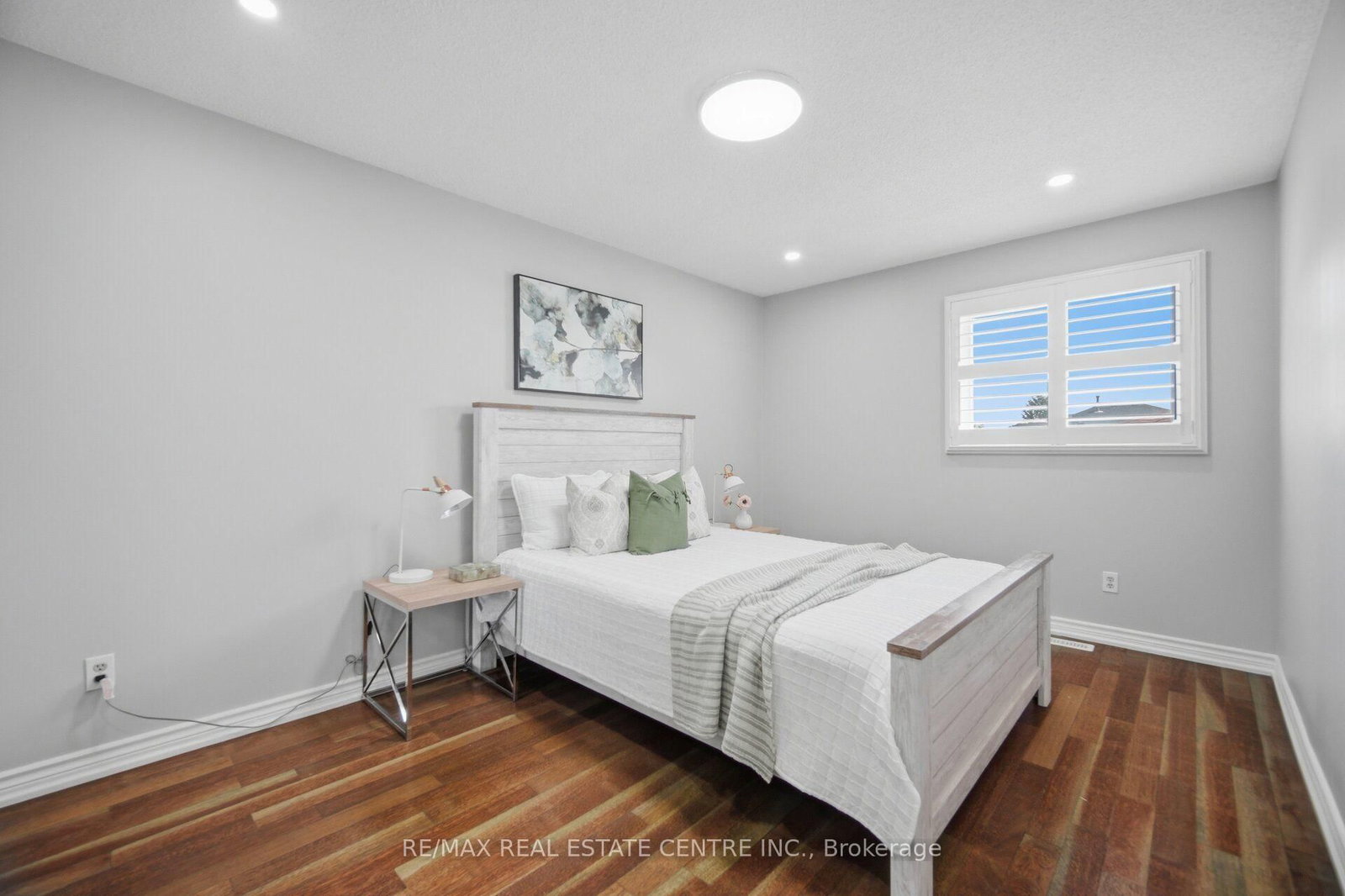 1558 Highbrook Avenue • Mississauga, ON photo 22