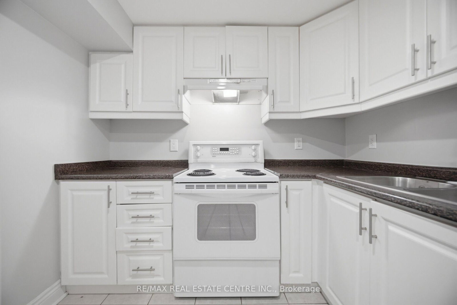 1558 Highbrook Avenue • Mississauga, ON photo 35