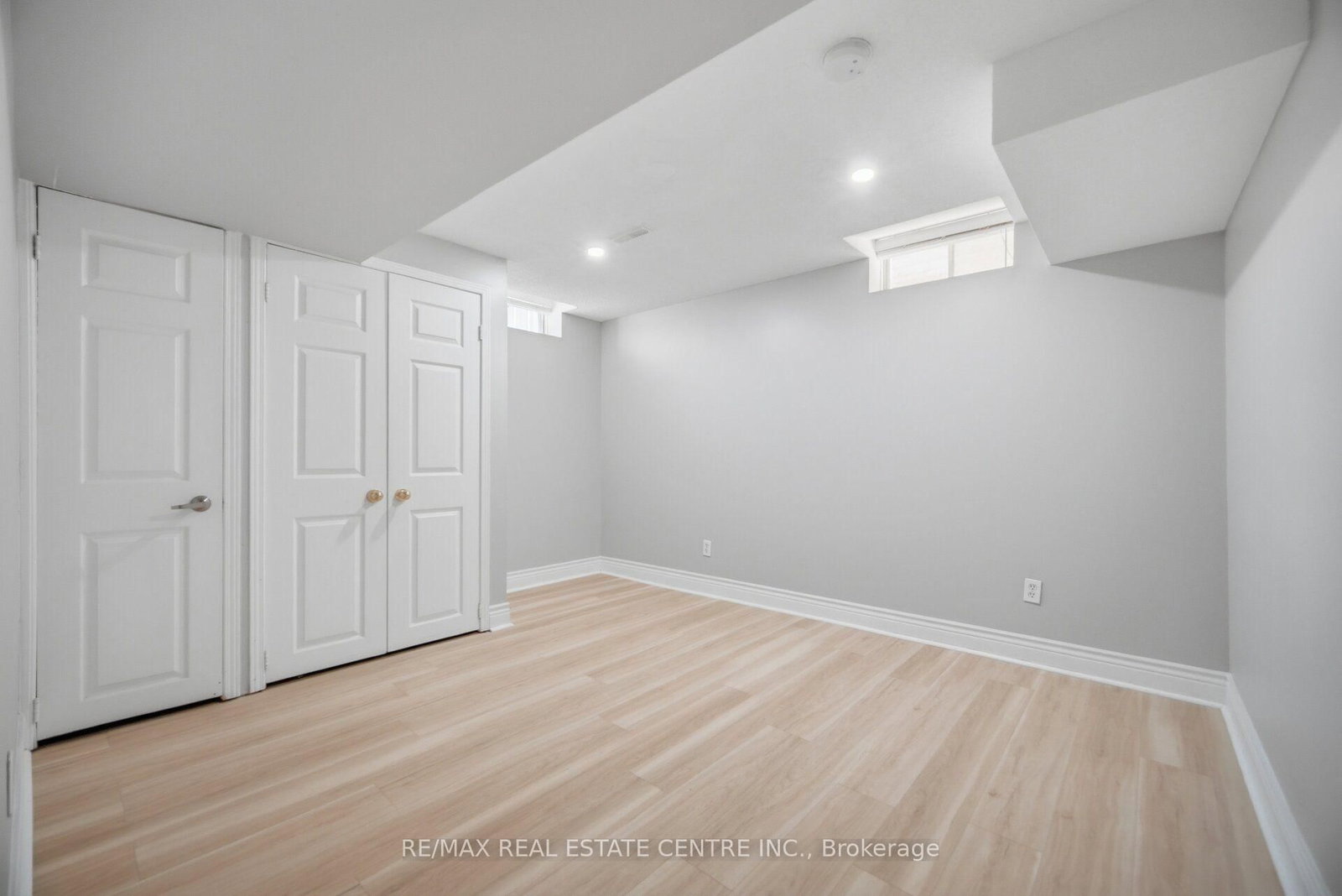 1558 Highbrook Avenue • Mississauga, ON photo 36