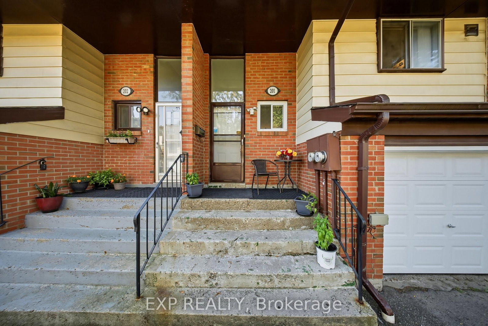 180 Mississauga Valley Boulevard • #201 • Mississauga, ON photo 3