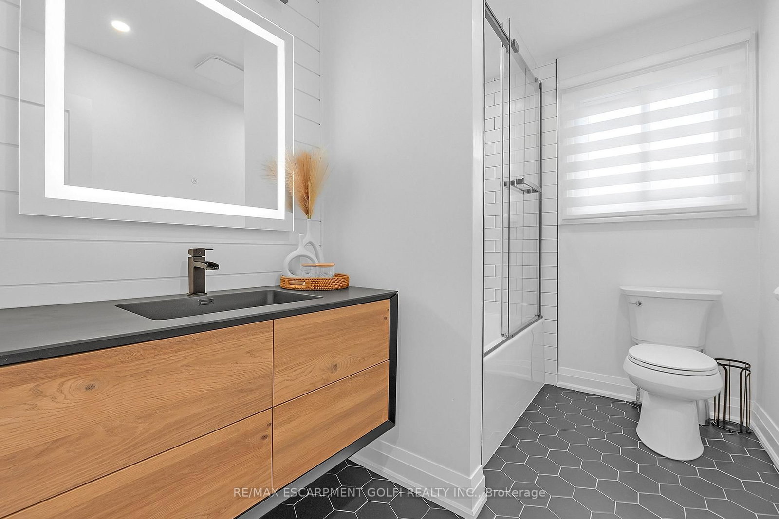 4236 Longmoor Drive • Burlington, ON photo 23