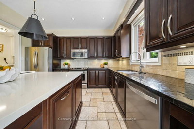 2350 Valleyridge Oakville,ON L6M 5C1 — Photo 12