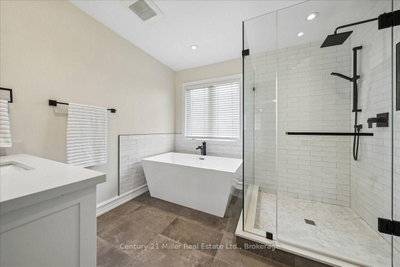 2350 Valleyridge Oakville,ON L6M 5C1 — Photo 18