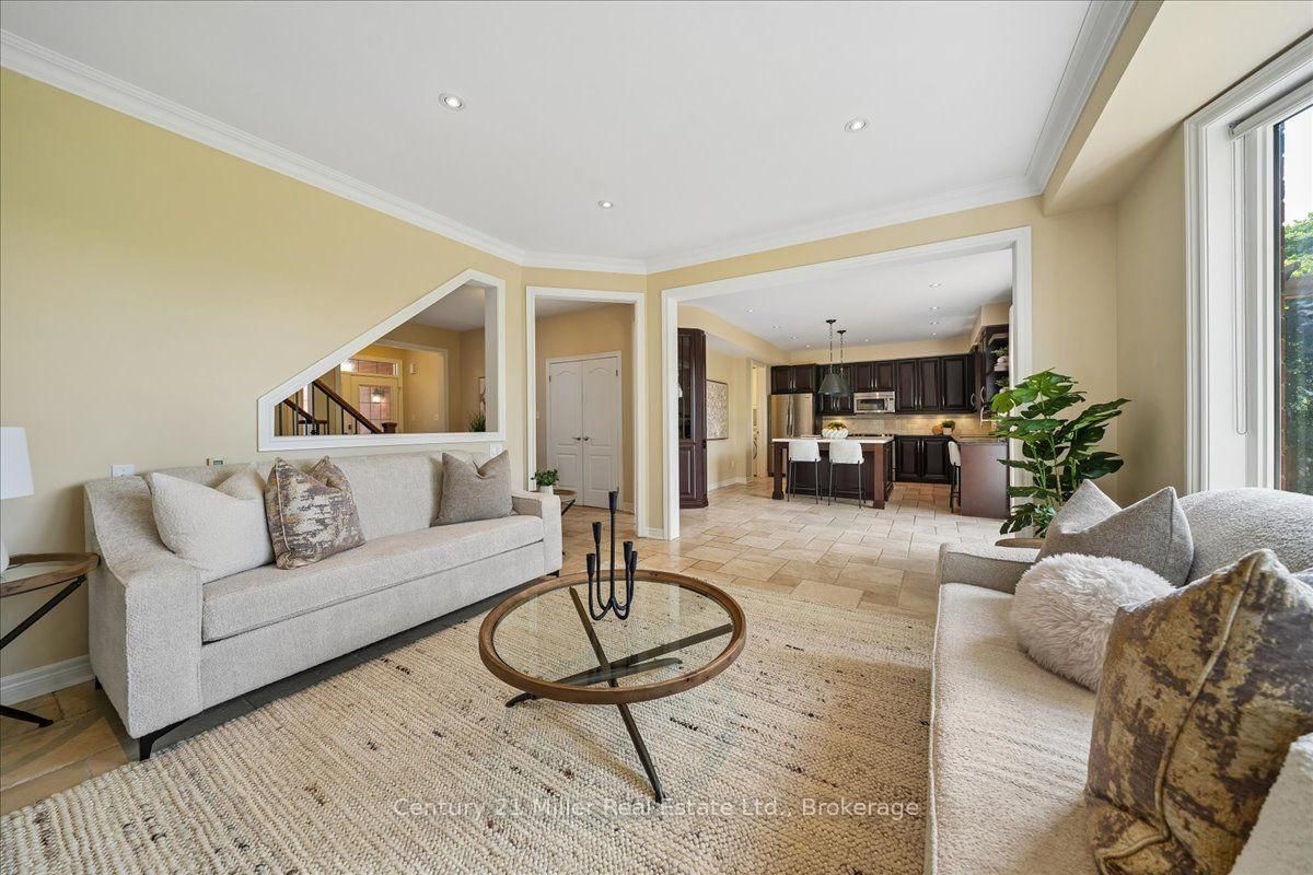 2350 Valleyridge Drive • Oakville, ON photo 9