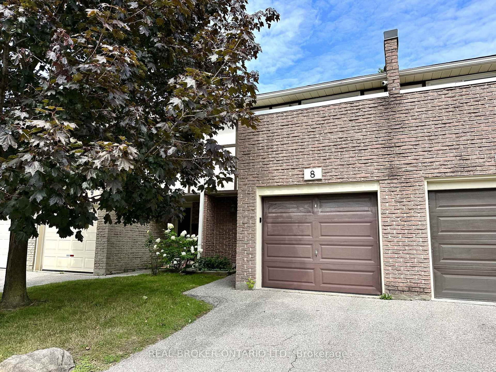 8 - 1485 Gulleden Drive, Mississauga