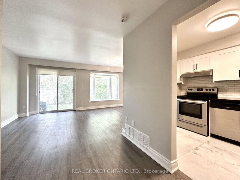 8 - 1485 Gulleden Drive