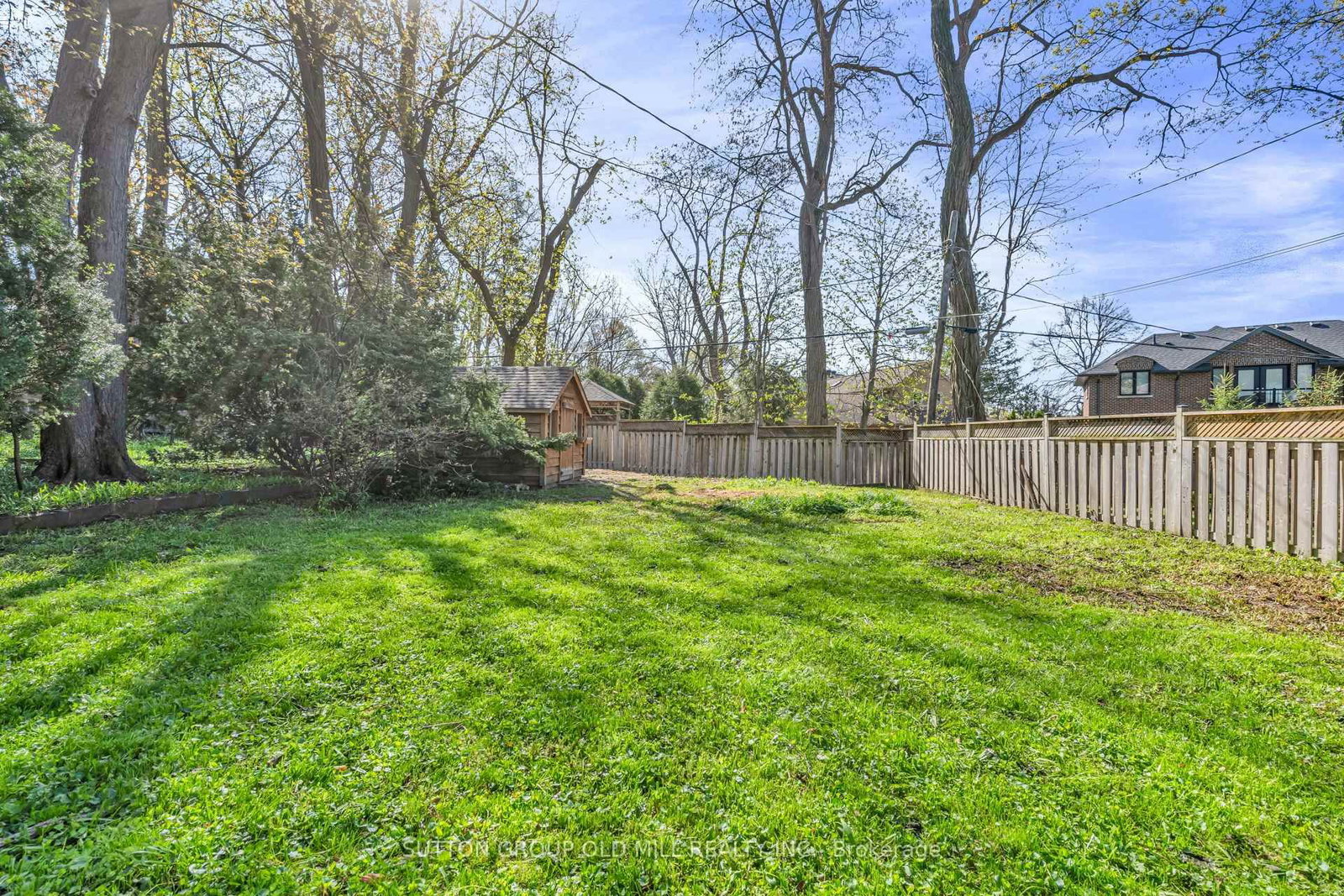 29 Robin Hood Road • Toronto, ON photo 30