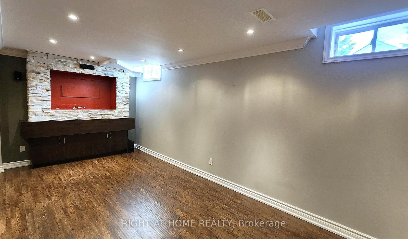 1359 Kestell Boulevard • Oakville, ON photo 28
