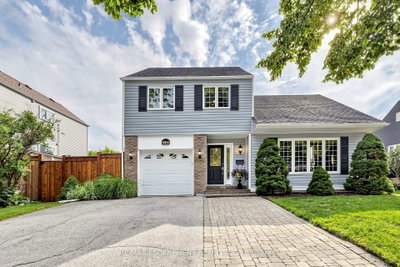 2208 Lancaster Crescent