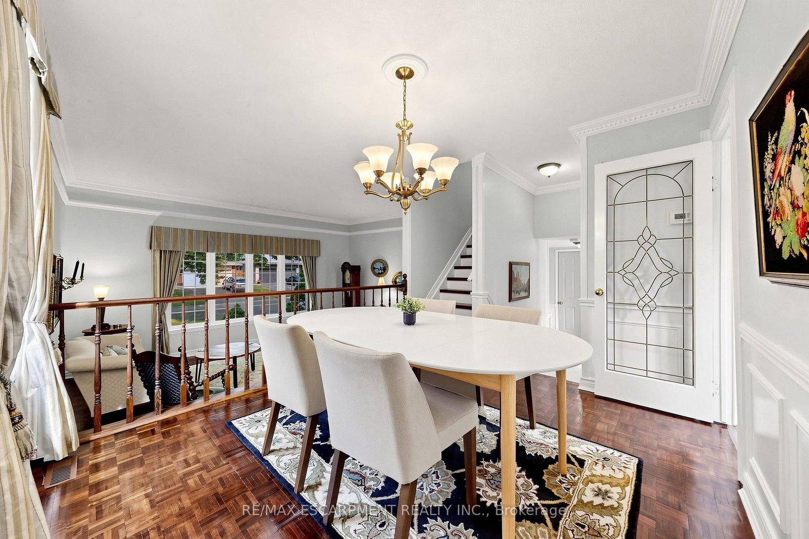 2208 Lancaster Crescent • Burlington, ON photo 11