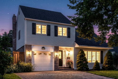 2208 Lancaster Crescent • Burlington, ON photo 4