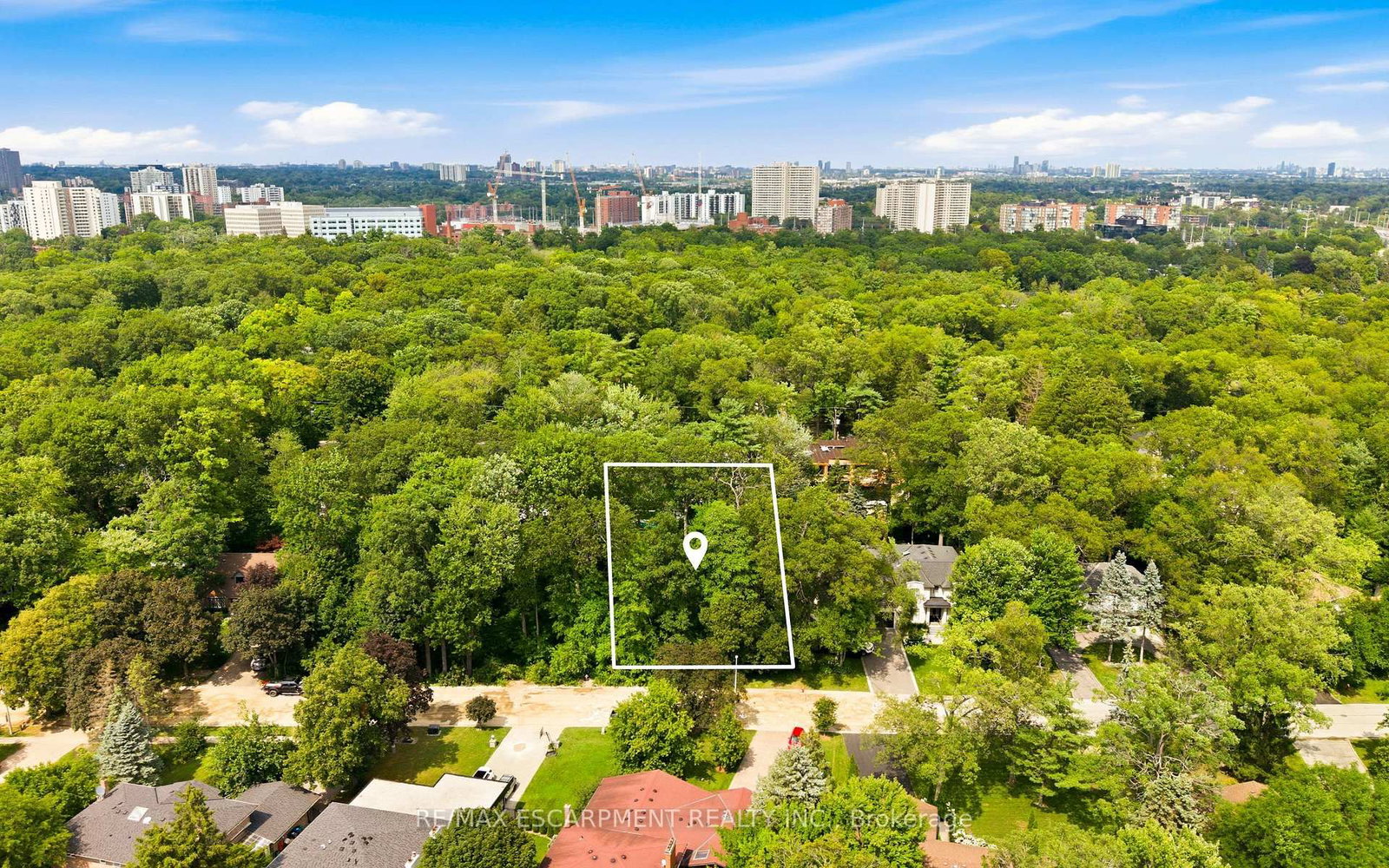 2115 Lynchmere Avenue • Mississauga, ON photo 3