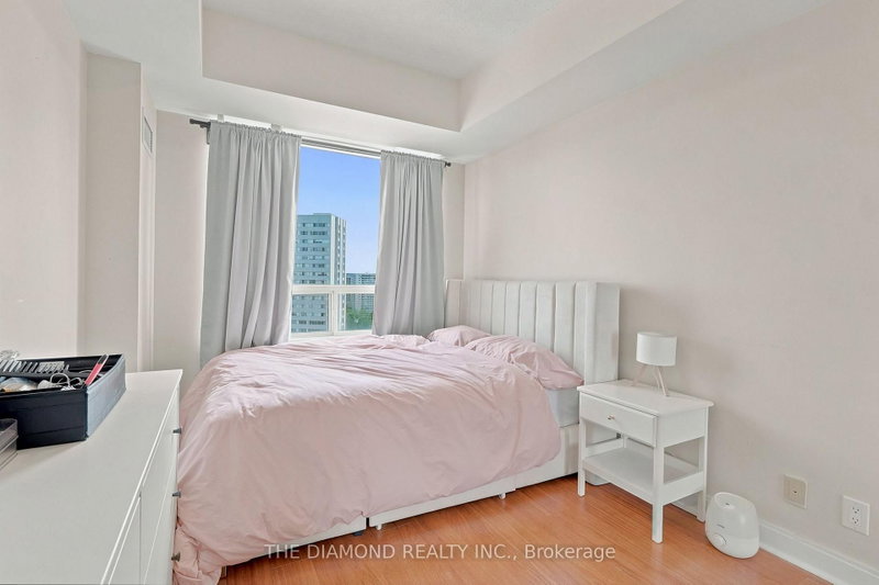 90 Absolute Mississauga,ON L4Z 0A3 — Photo 14