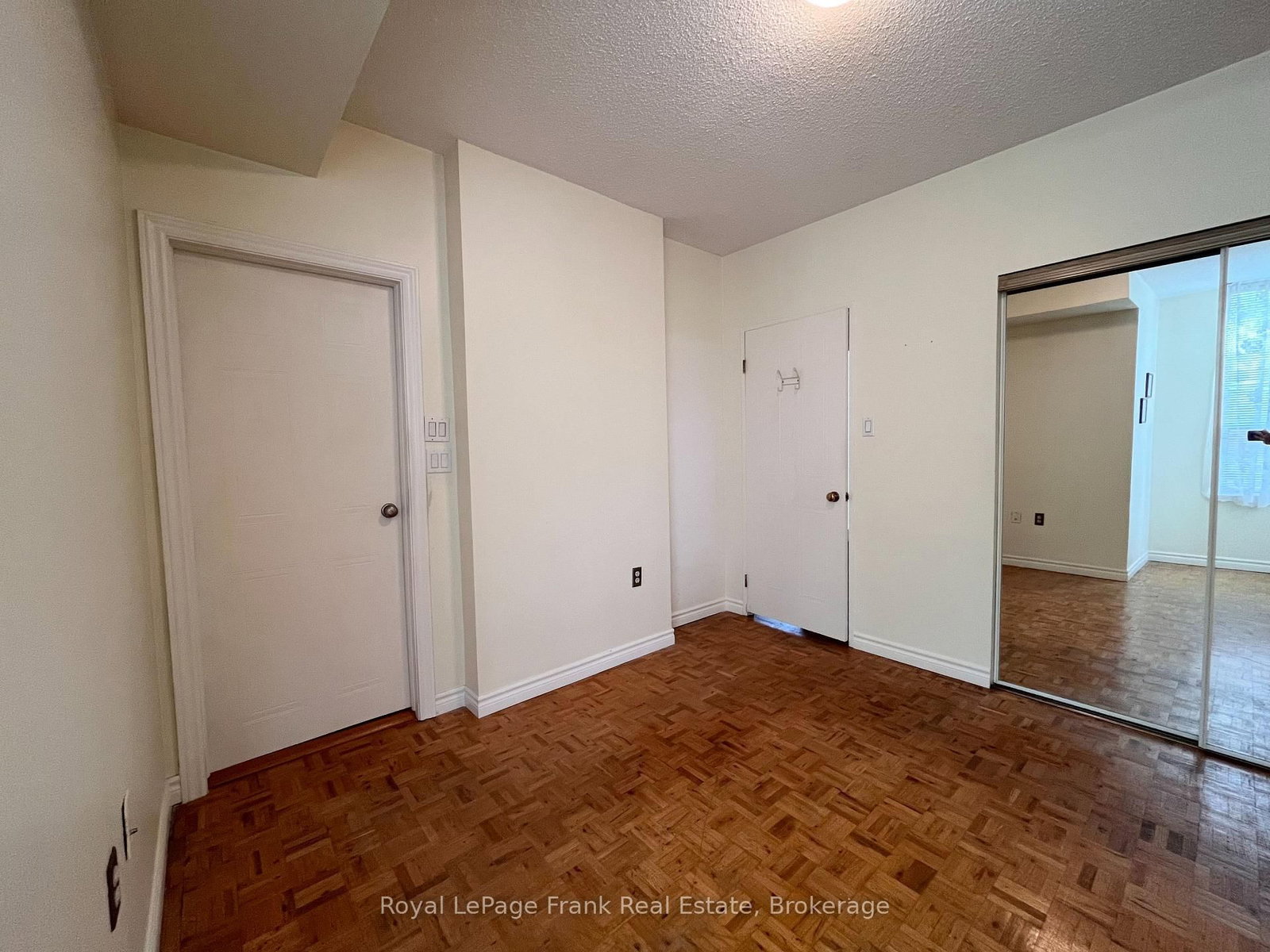 1110 Walden Circle • #102 • Mississauga, ON photo 20