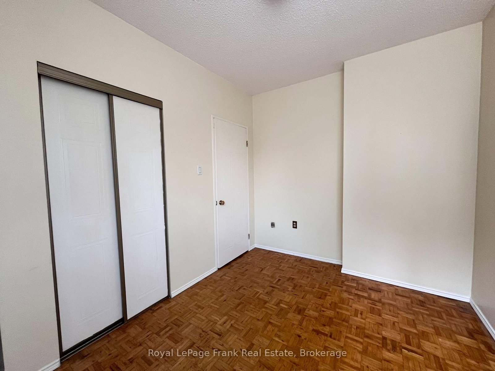 1110 Walden Circle • #102 • Mississauga, ON photo 23