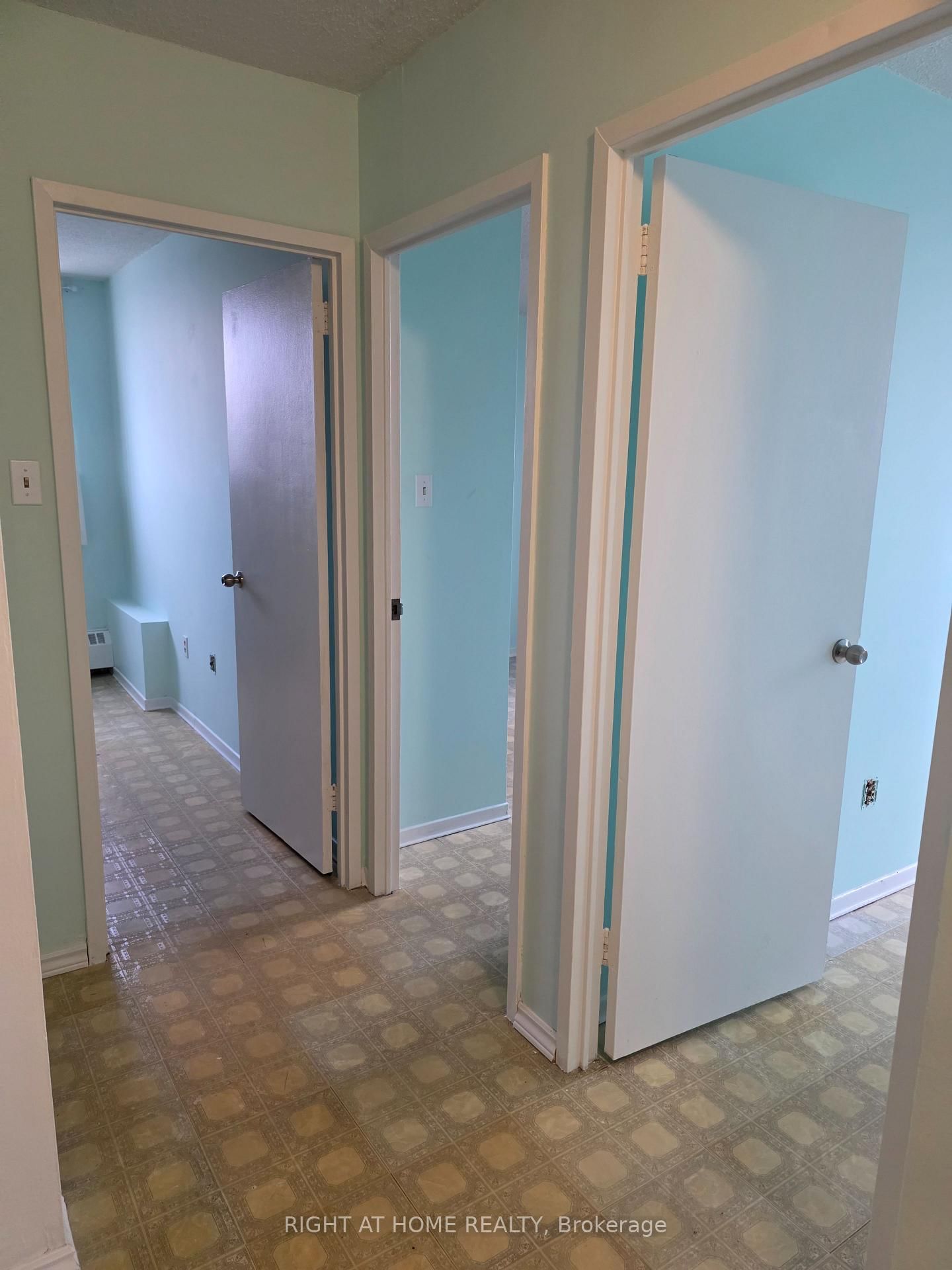 50 Lotherton Pathway • #302 • Toronto, ON photo 10