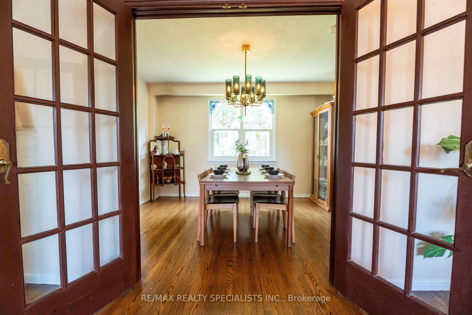 8 River View Drive • Brampton, ON photo 10