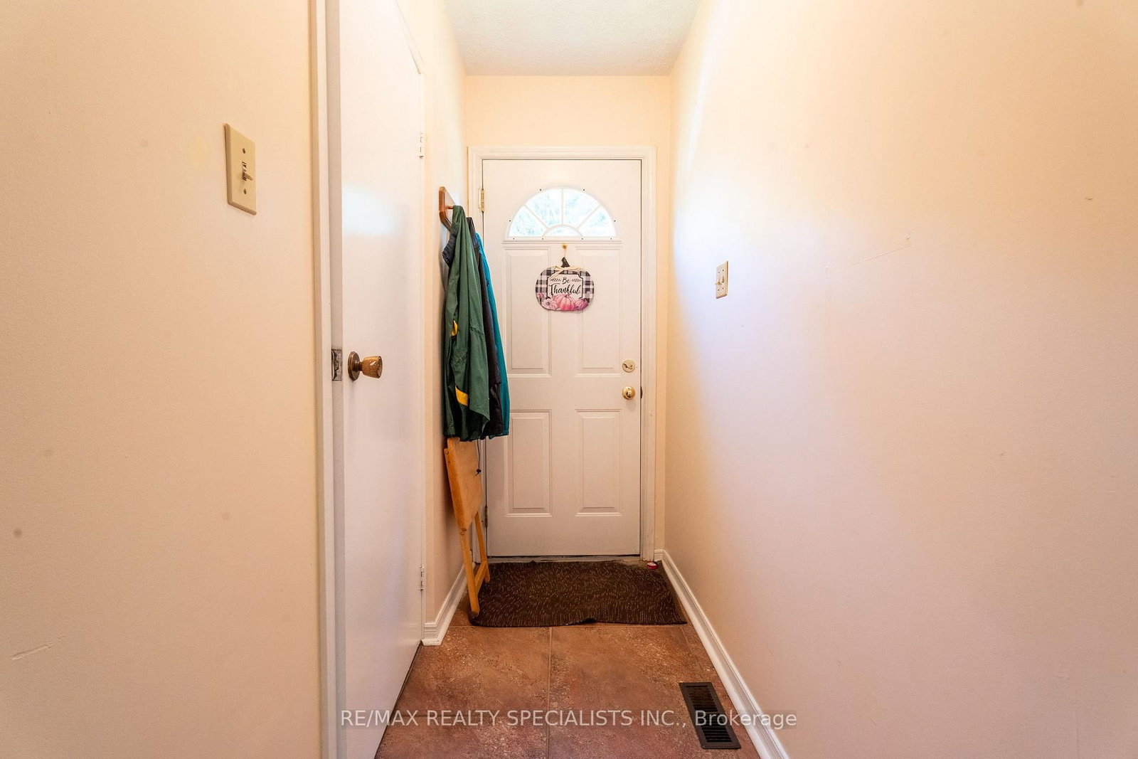 8 River View Drive • Brampton, ON photo 34