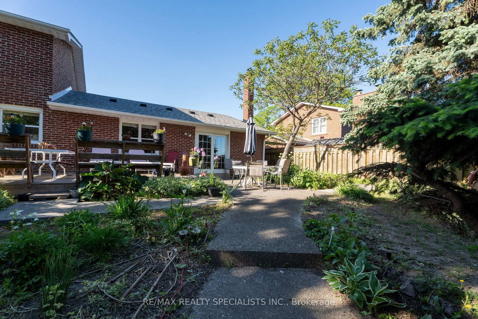 8 River View Drive • Brampton, ON photo 43