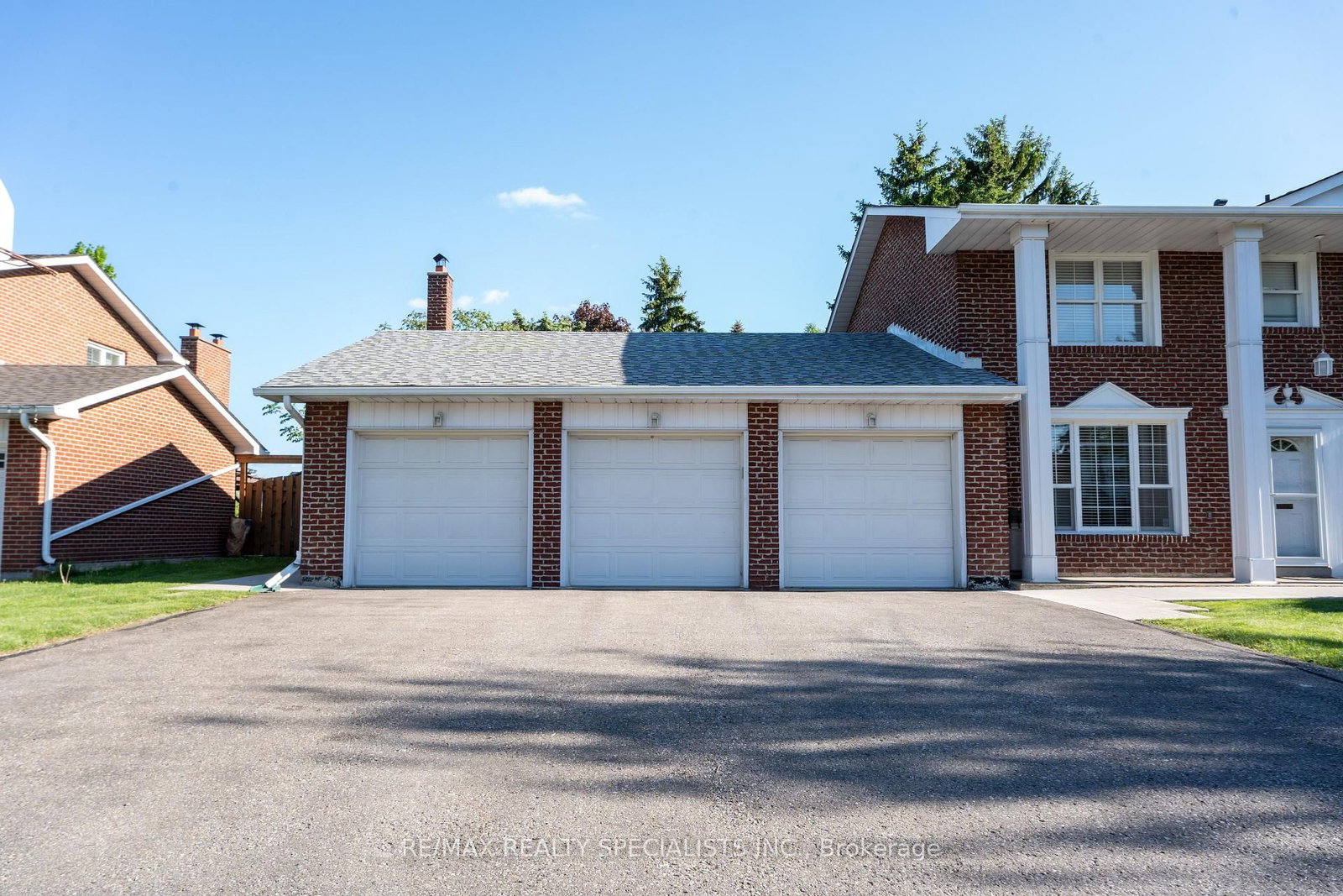 8 River View Drive • Brampton, ON photo 6