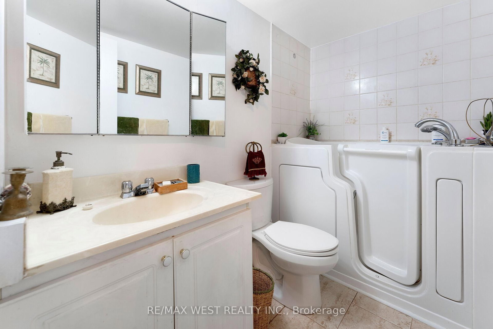 340 Dixon Road • #114 • Toronto, ON photo 23