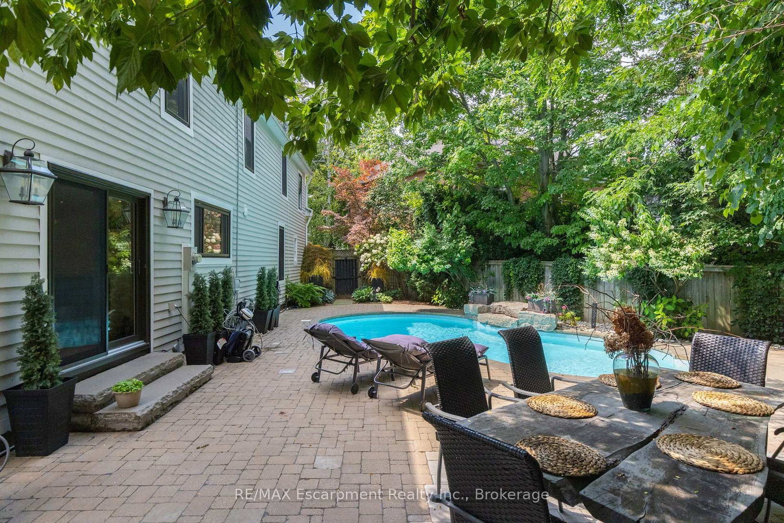 105 WHITTINGTON Place • Oakville, ON photo 41