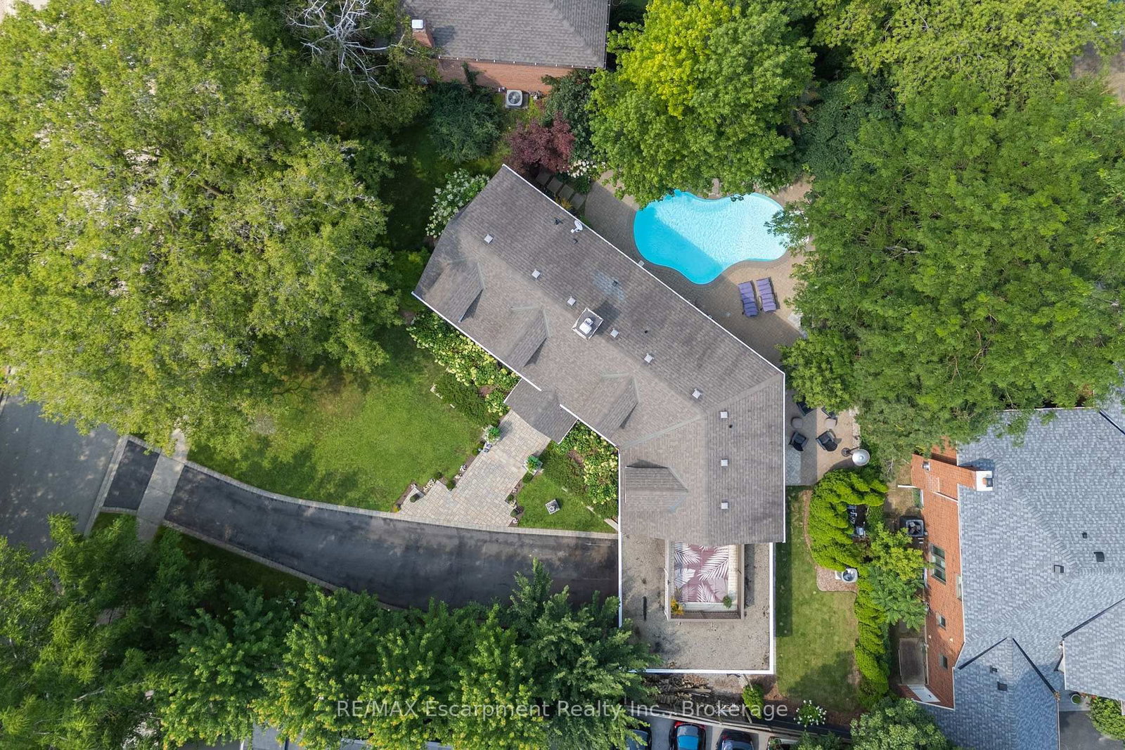 105 WHITTINGTON Place • Oakville, ON photo 45