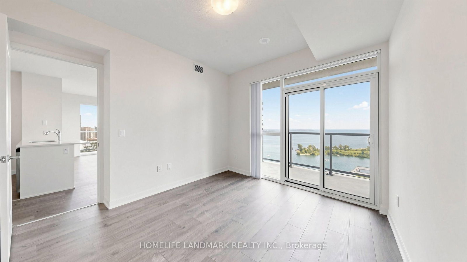 38 Annie Craig Drive • #2702 • Toronto, ON photo 16