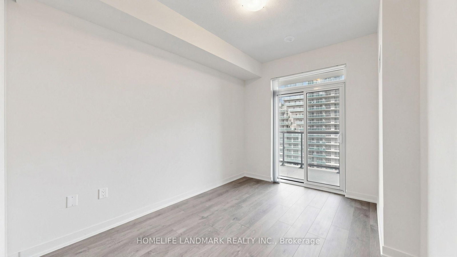 38 Annie Craig Drive • #2702 • Toronto, ON photo 21