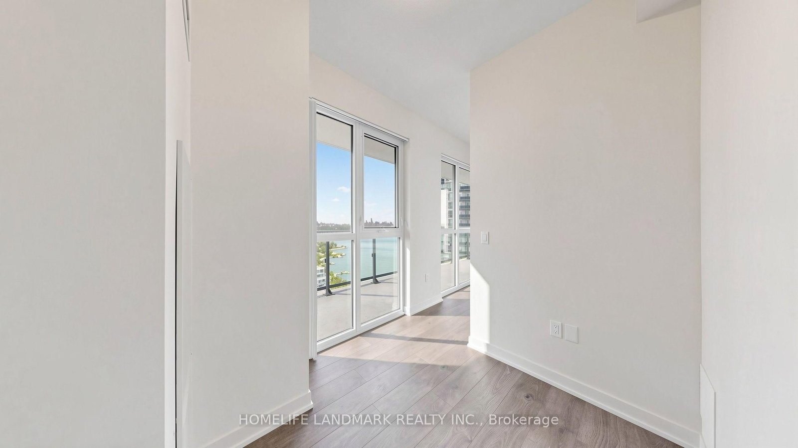 38 Annie Craig Drive • #2702 • Toronto, ON photo 27