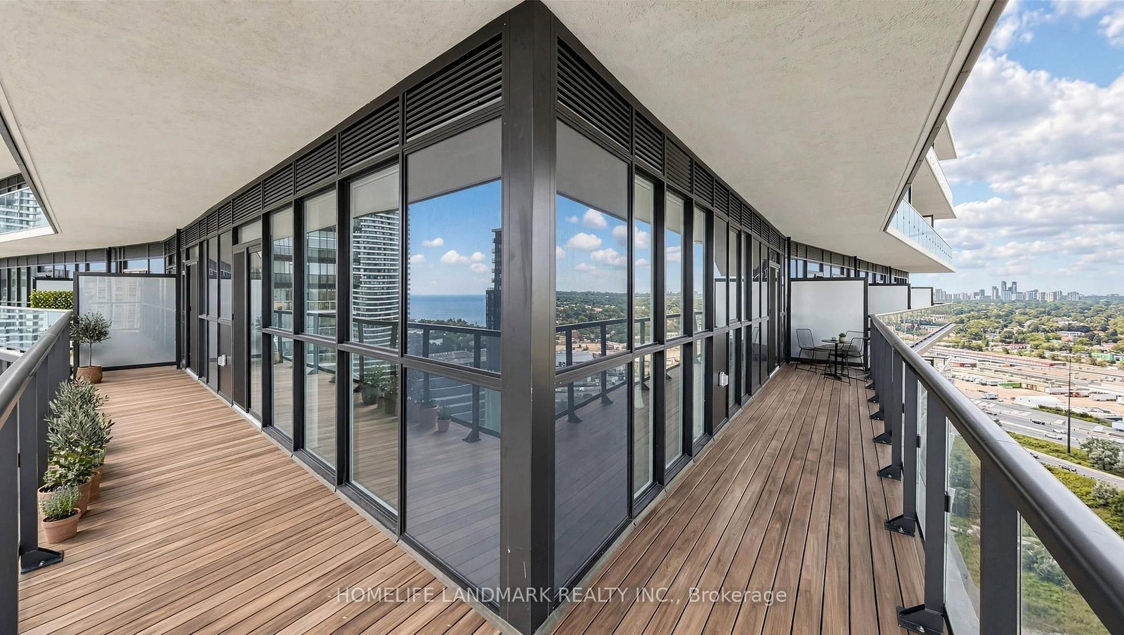 38 Annie Craig Drive • #2702 • Toronto, ON photo 34