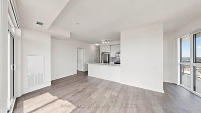 38 Annie Craig Drive • #2702 • Toronto, ON photo 8
