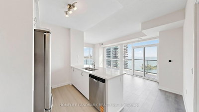 38 Annie Craig Drive • #2702 • Toronto, ON photo 9