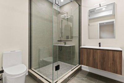 2075 Shawanaga Mississauga,ON L5H 3Z3 — Photo 44
