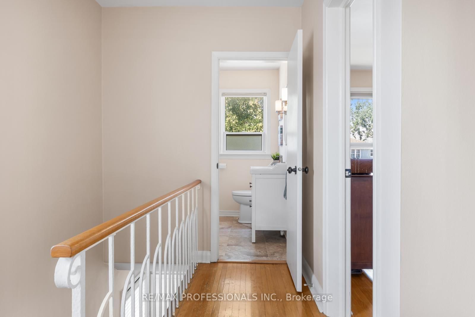 21 Brendwin Road • Toronto, ON photo 16