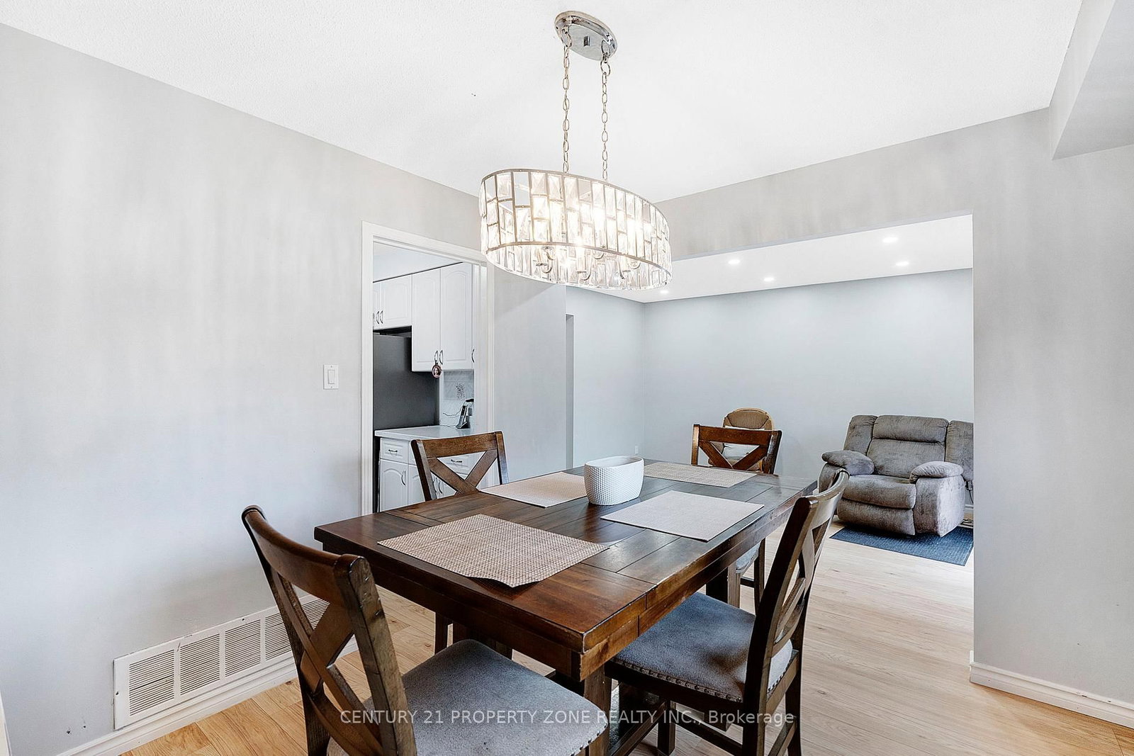 1473 Elm Road • Oakville, ON photo 10