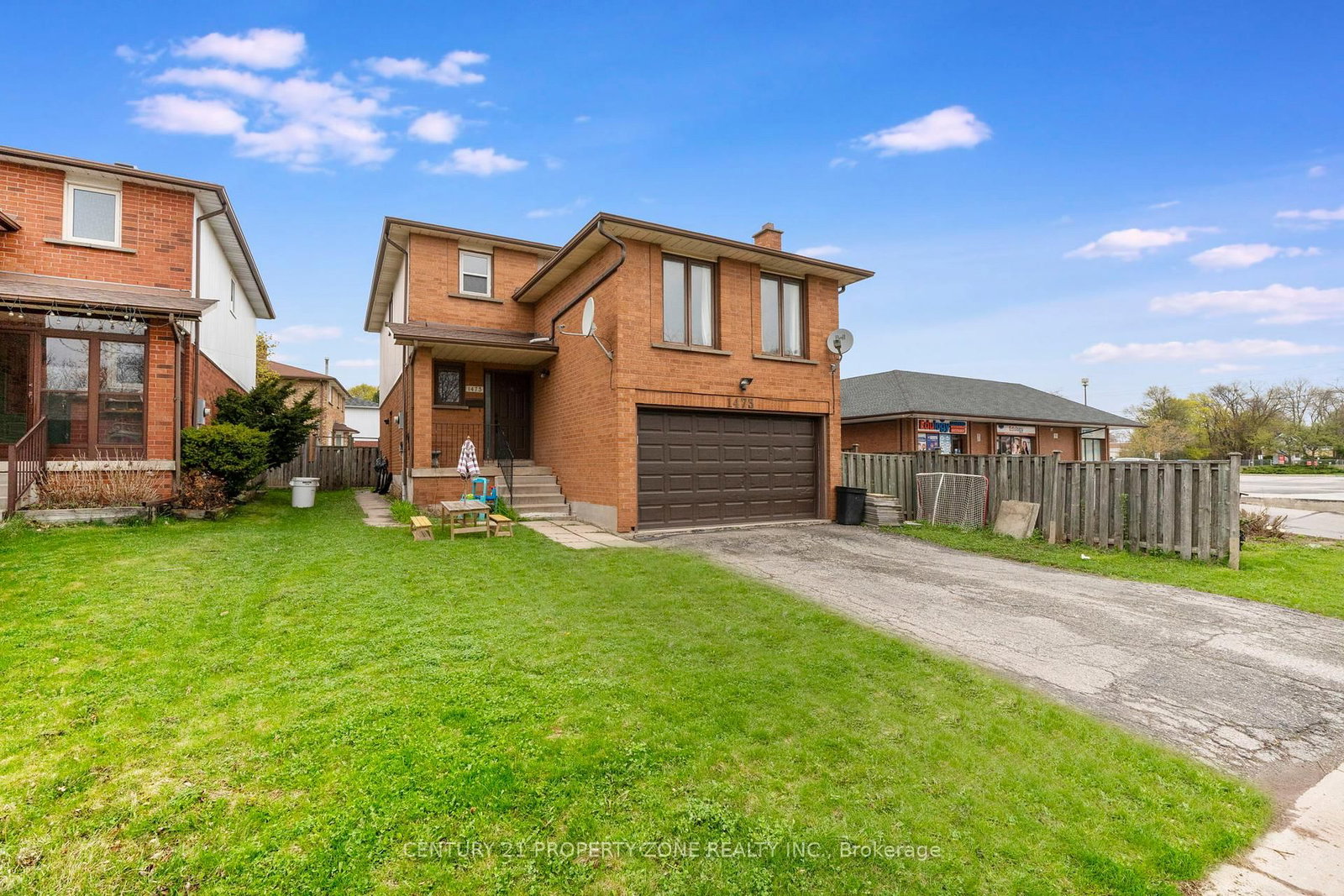 1473 Elm Road • Oakville, ON photo 3