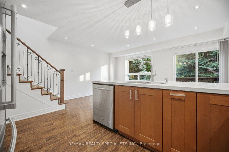 5530 Glen Erin Mississauga,ON L5M 6E8 — Photo 16