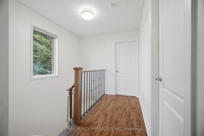 5530 Glen Erin Mississauga,ON L5M 6E8 — Photo 24
