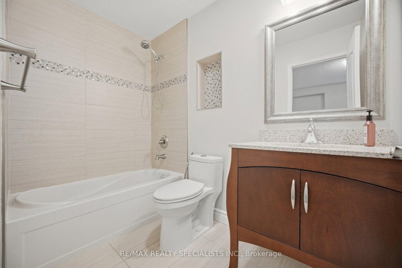 5530 Glen Erin Mississauga,ON L5M 6E8 — Photo 28