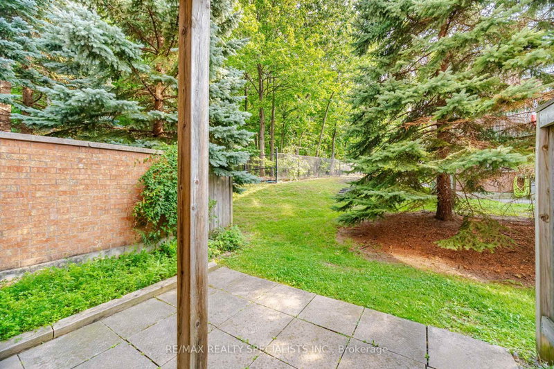 5530 Glen Erin Mississauga,ON L5M 6E8 — Photo 44