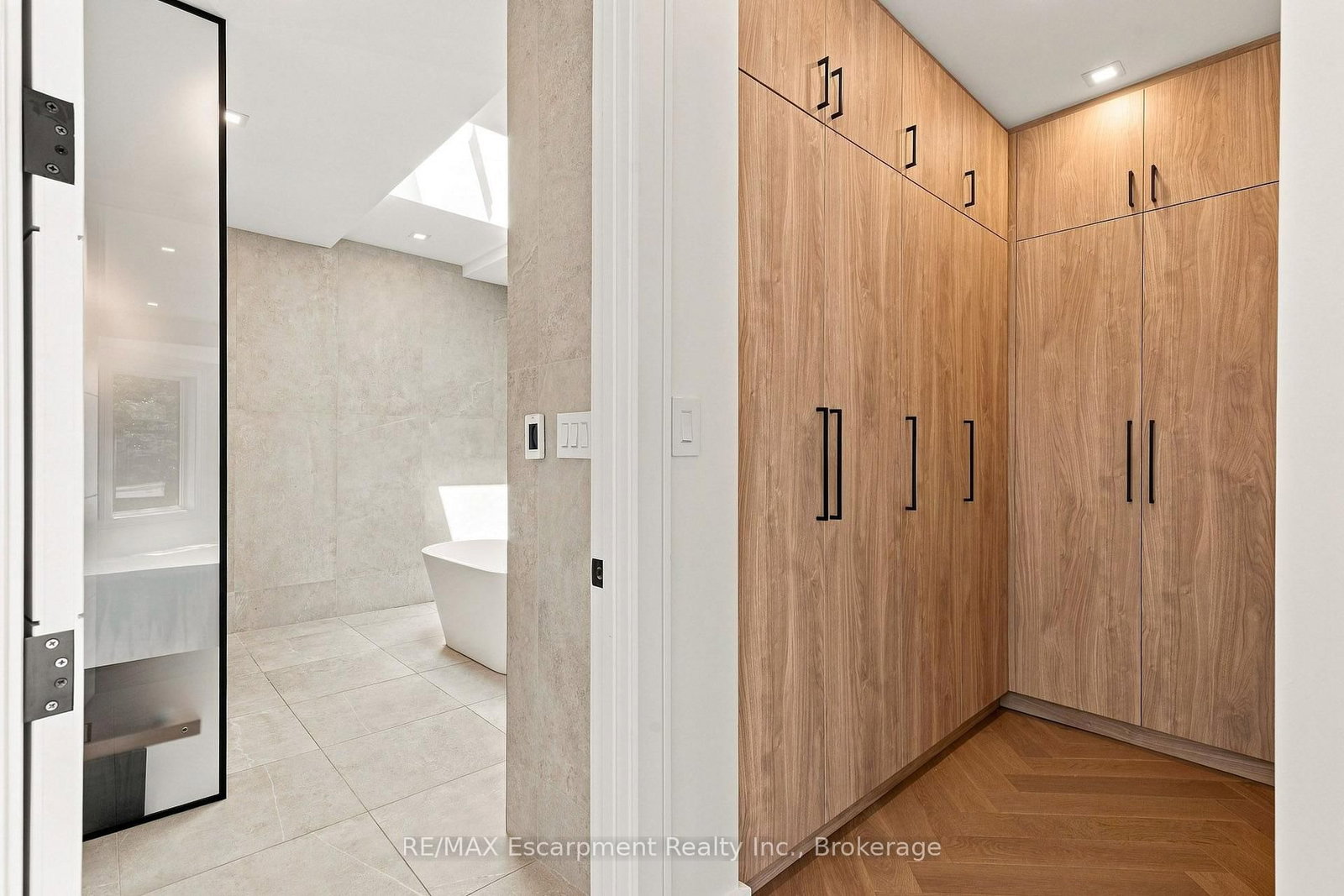 100 Appleby Place • Burlington, ON photo 22